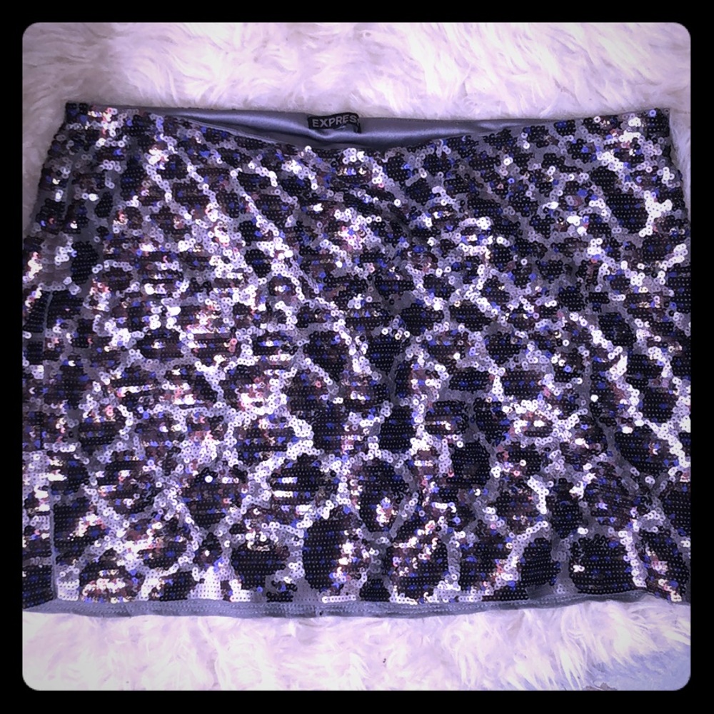 LARGE EXPRESS SEQUIN SKIRT
